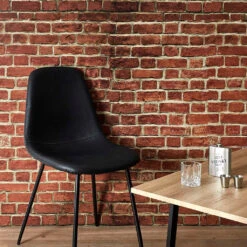 Chaise Salle à Manger Effet Cuir Noir - Amber -Magasin Général Pour La Maison chaise salle a manger effet cuir noir amber 620098 620098 FRN04 WEB 1