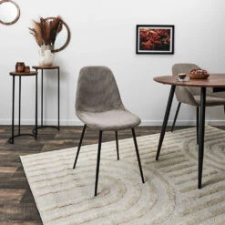 Chaise Salle à Manger En Velours Côtelé Taupe - Scarlett 9 Chaise Salle à Manger En Velours Côtelé Taupe - Scarlett -Magasin Général Pour La Maison chaise salle a manger en velours cotele taupe scarlett 673380 673380 FRN07 WEB