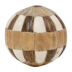 Lot De 6 Boules Décoratives En Résine Brun Et Ivoire D10cm - Karumba 12 Lot De 6 Boules Décoratives En Résine Brun Et Ivoire D10cm - Karumba -Magasin Général Pour La Maison lot de 6 boules decoratives en resine brun et ivoire d10cm karumba 402 40218 DET05 WEB