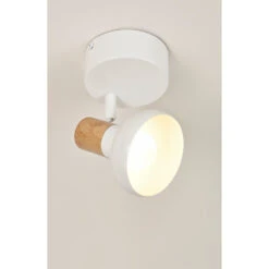 Magasin Général Pour La Maison -Magasin Général Pour La Maison spot 1 lumiere en metal effet bois blanc alvar 606636 606636 FRN02 WEB 3