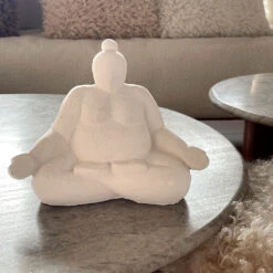 Statue Femme Méditation En Ciment écru H16cm 5 Statue Femme Méditation En Ciment écru H16cm -Magasin Général Pour La Maison statue femme meditation en ciment ecru h16cm 680034 680034 FRN02 WEB