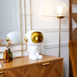 Vide Poche Astronaute Blanc Et Doré -Magasin Général Pour La Maison vide poche astronaute blanc et dore 678292 678292 FRN03 WEB